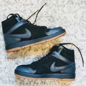 Nike | black high top sneakers Size 8Men, 9Women
